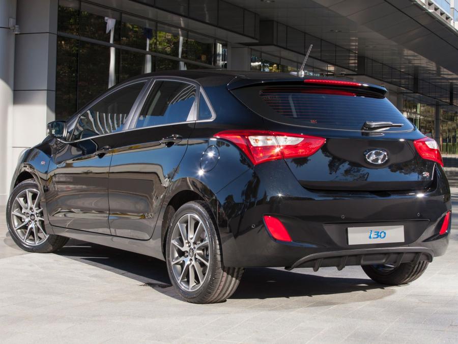  Hyundai i30 SR Concept 2012 года  (фото 2 из 4)